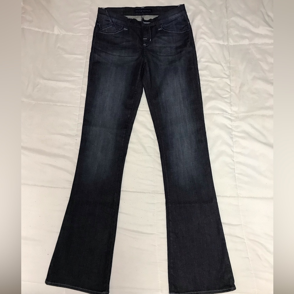 Size 2 Rock & Republic